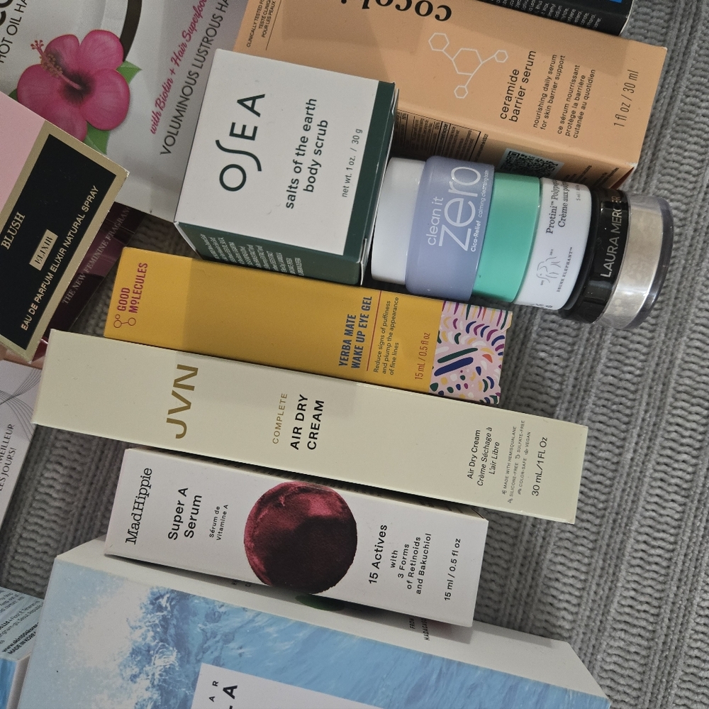 Huge Makeup & Skincare Bundle - Picture 6 of 8